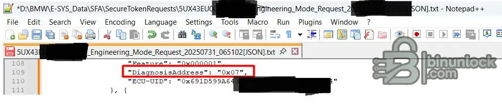 Notepad++ showing the formatted token request file with DiagnosisAddress 0x07 and the related ECU-UID for the HVS SME module.